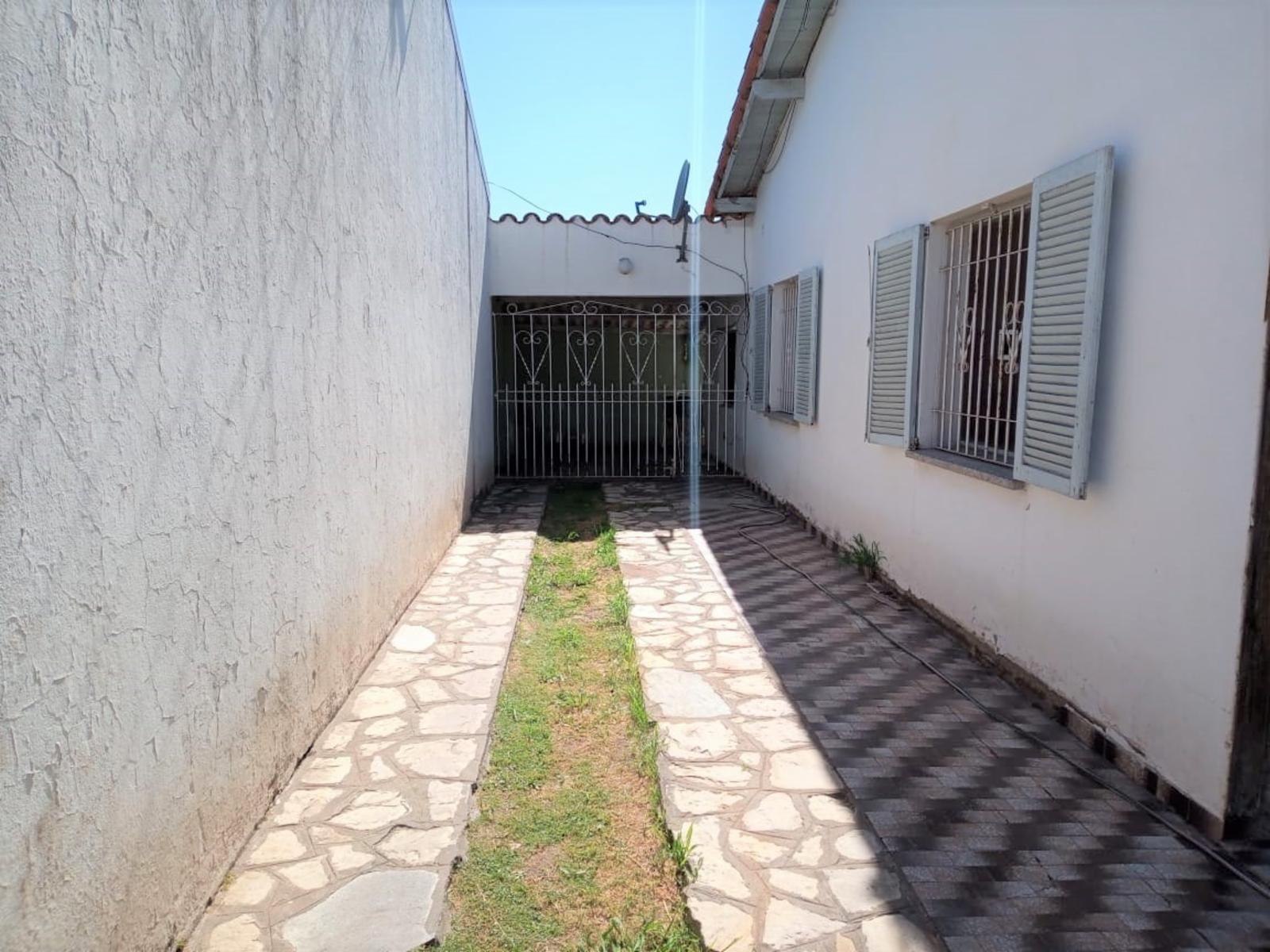 CHALET 3 AMBIENTE EN BARRIO AERONAUTICO — foto 12
