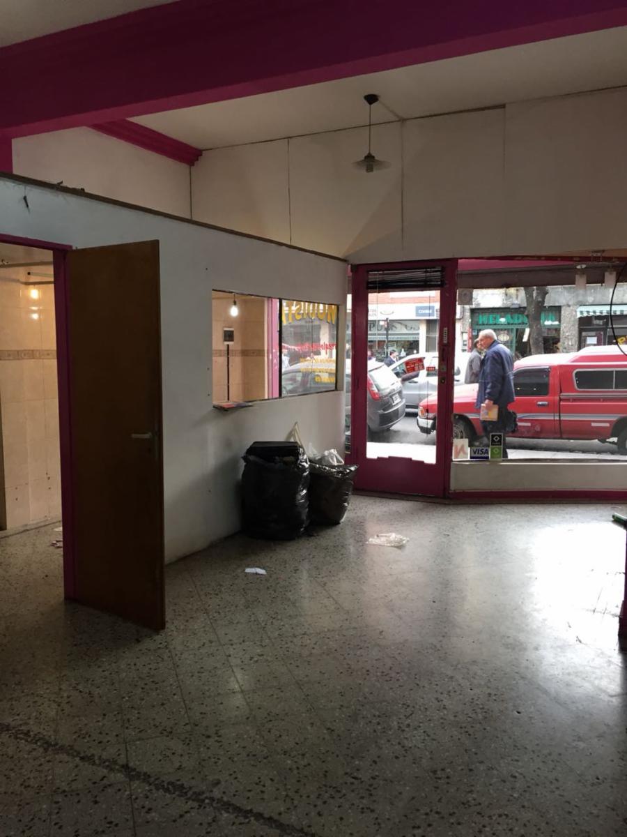 Av Boedo 300 Local con vivienda — foto 15