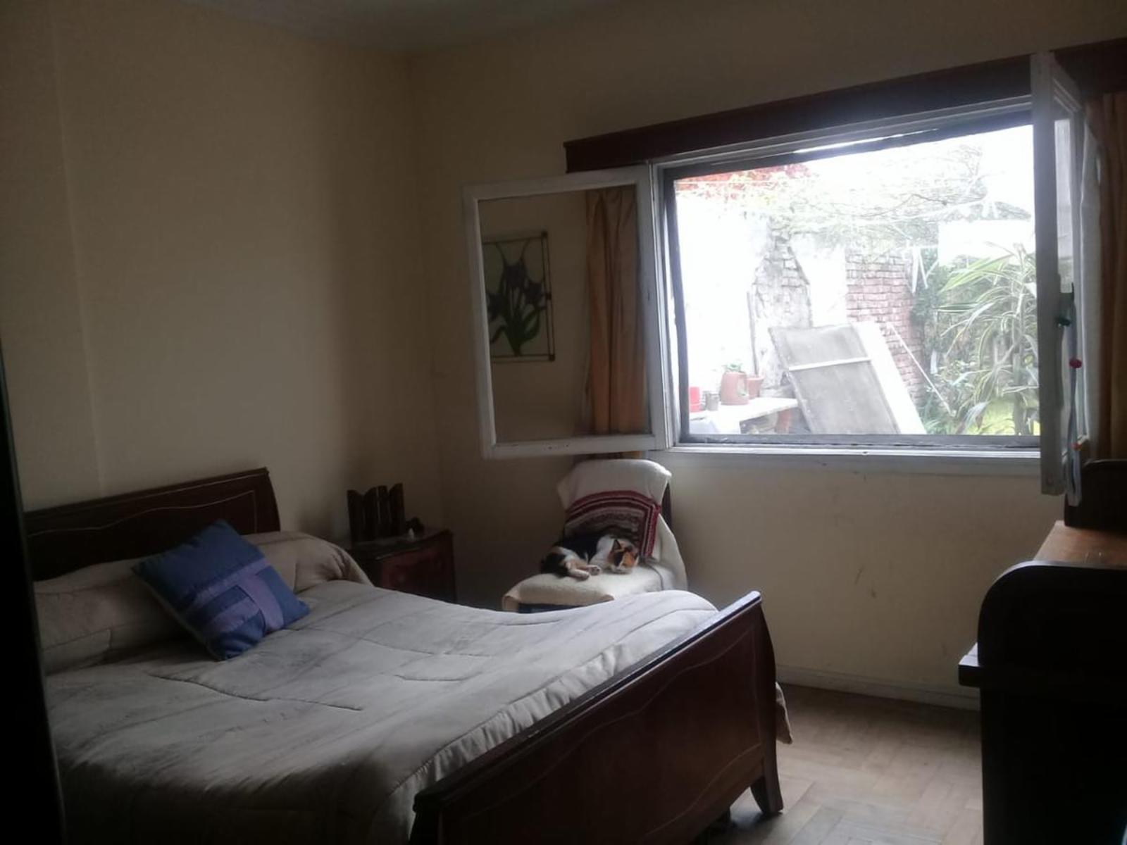 Amplia propiedad de 375 m2 zona San isidro a metros de Avenida Rolon Excelente ubicación — foto 8