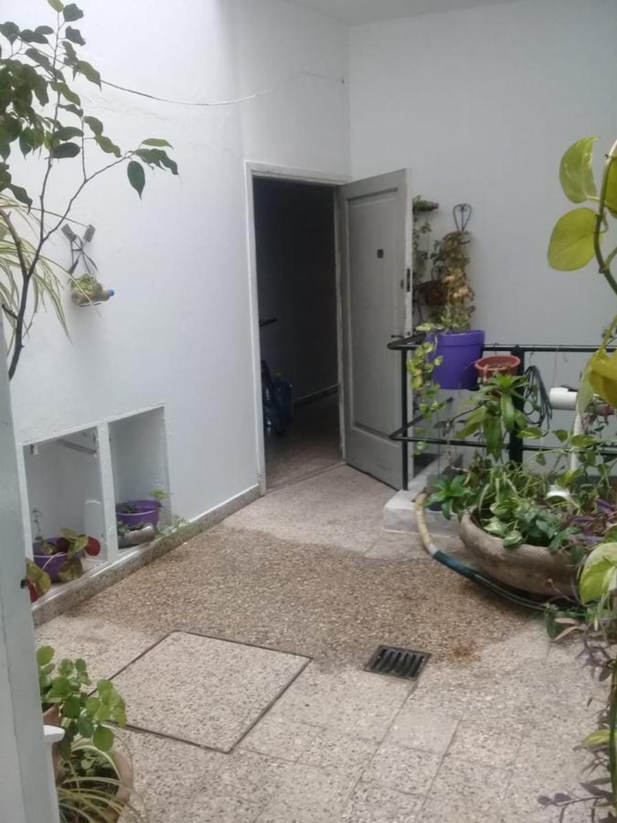 Amplia propiedad de 375 m2 zona San isidro a metros de Avenida Rolon Excelente ubicación — foto 10