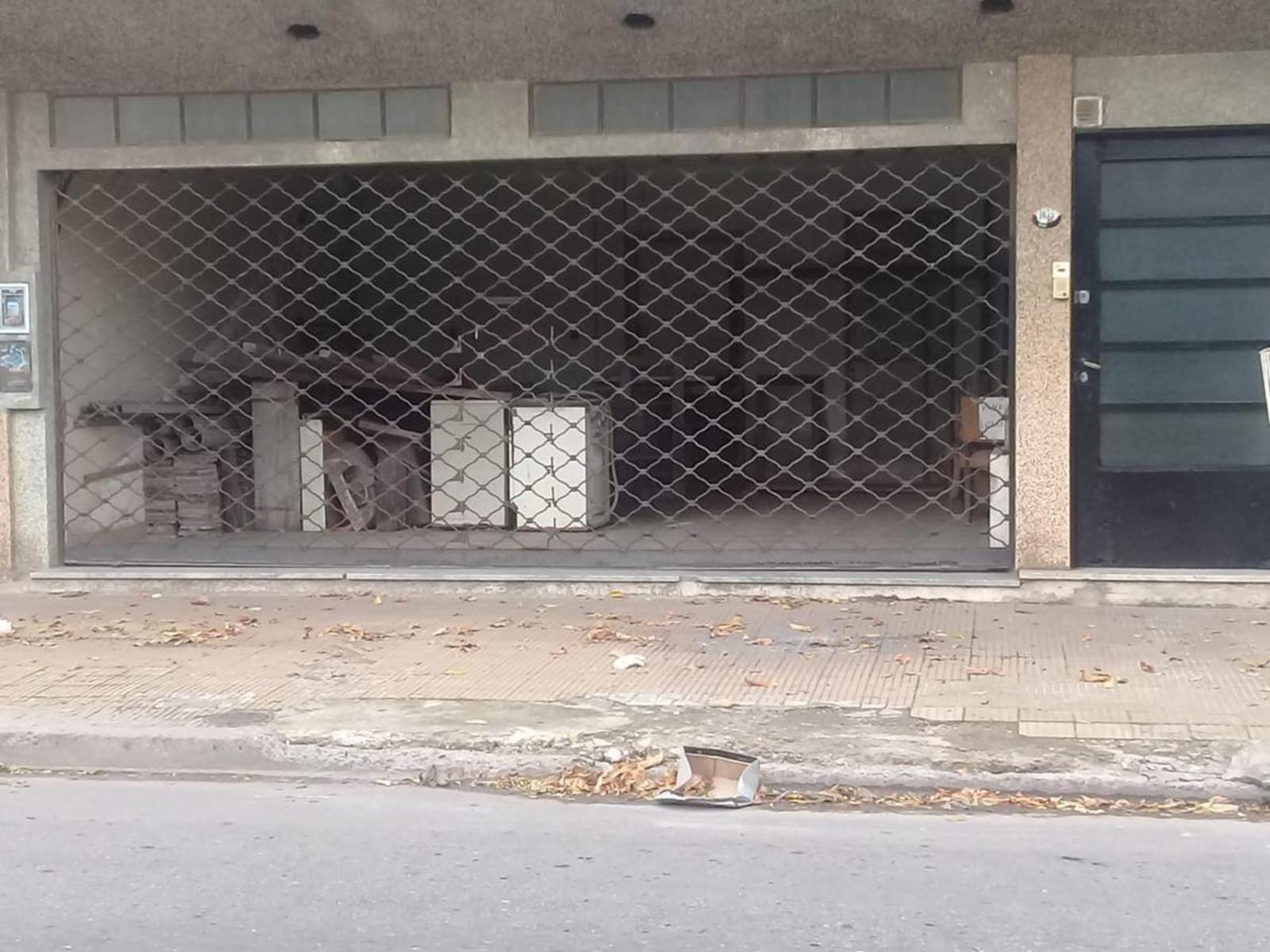 Amplia propiedad de 375 m2 zona San isidro a metros de Avenida Rolon Excelente ubicación — foto 12