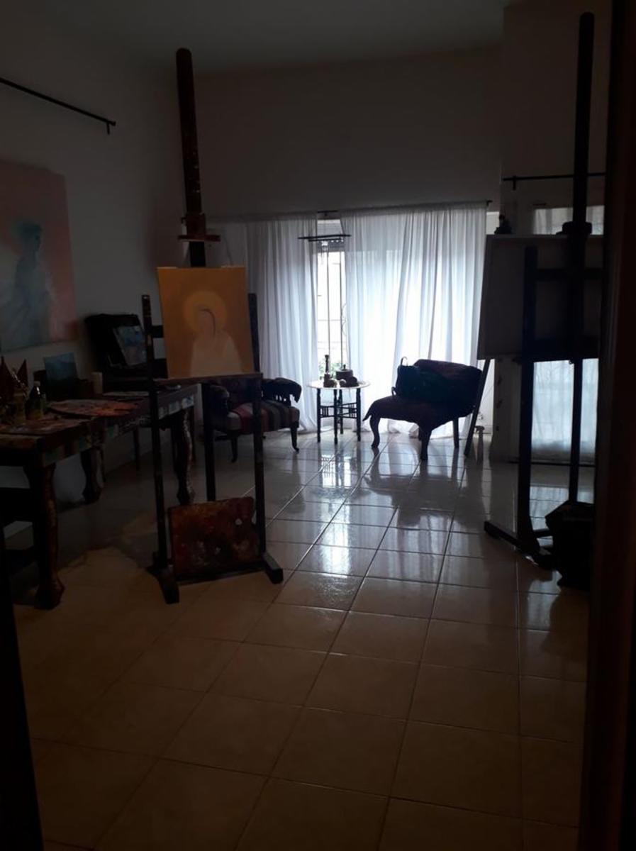 PH al frente, de dos ambientes, muy amplio y luminoso