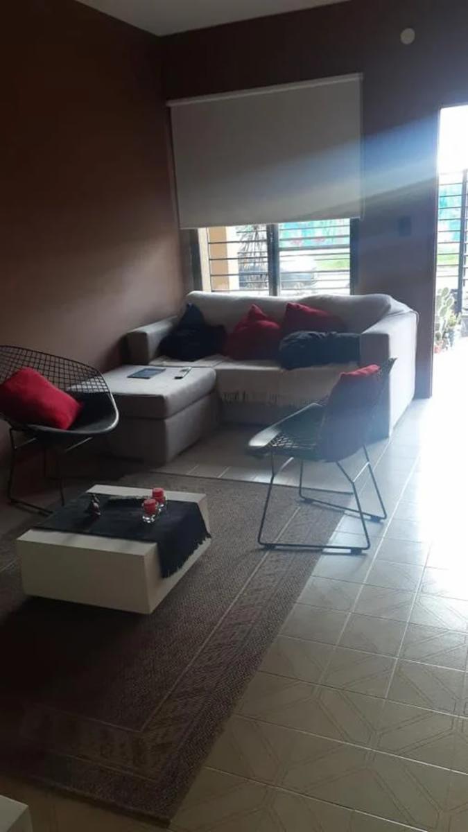 Propiedad recientemente actualizada de 4 ambientes — foto 3
