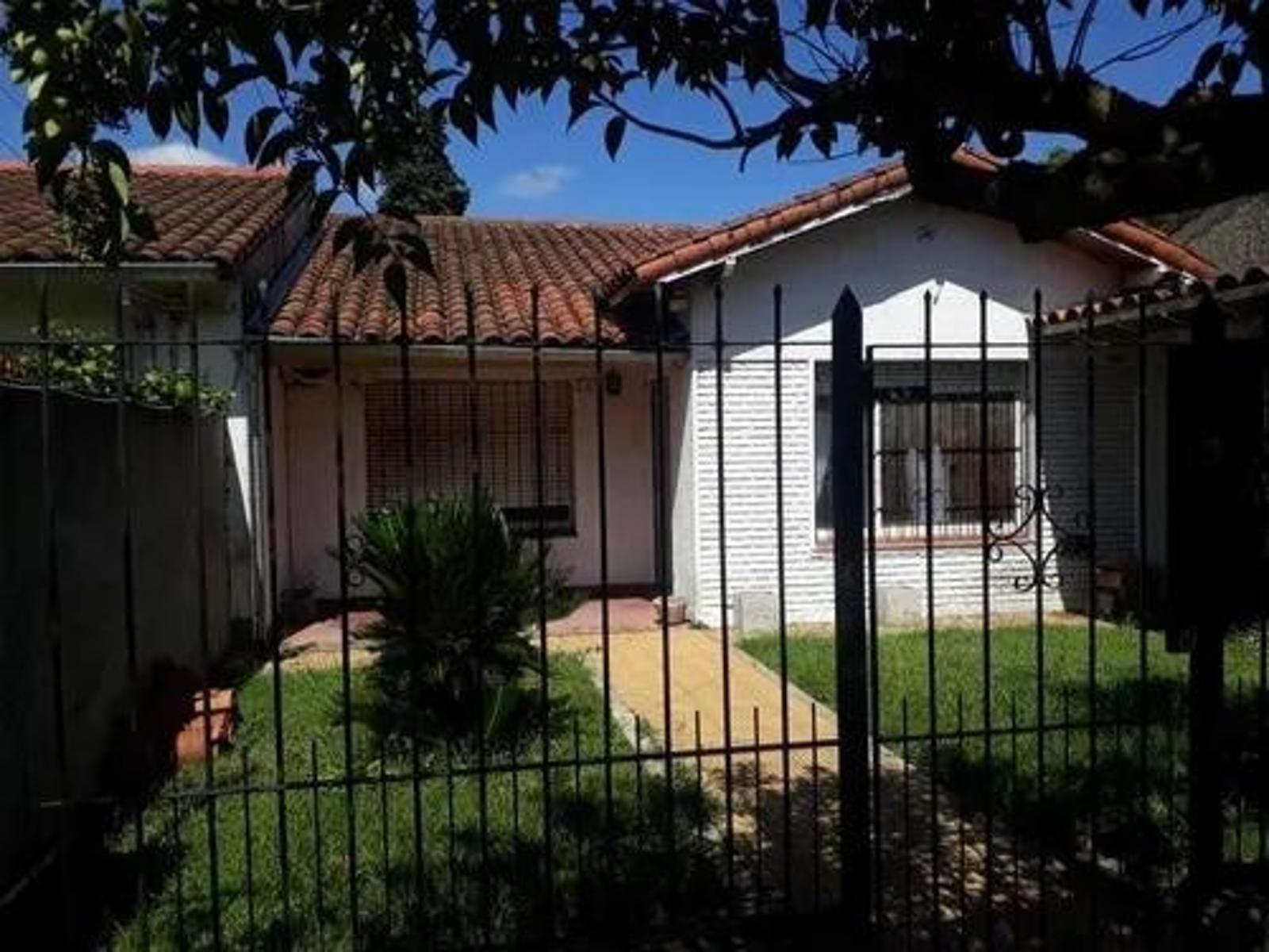 Excelente casa en Don Torcuato zona residencial