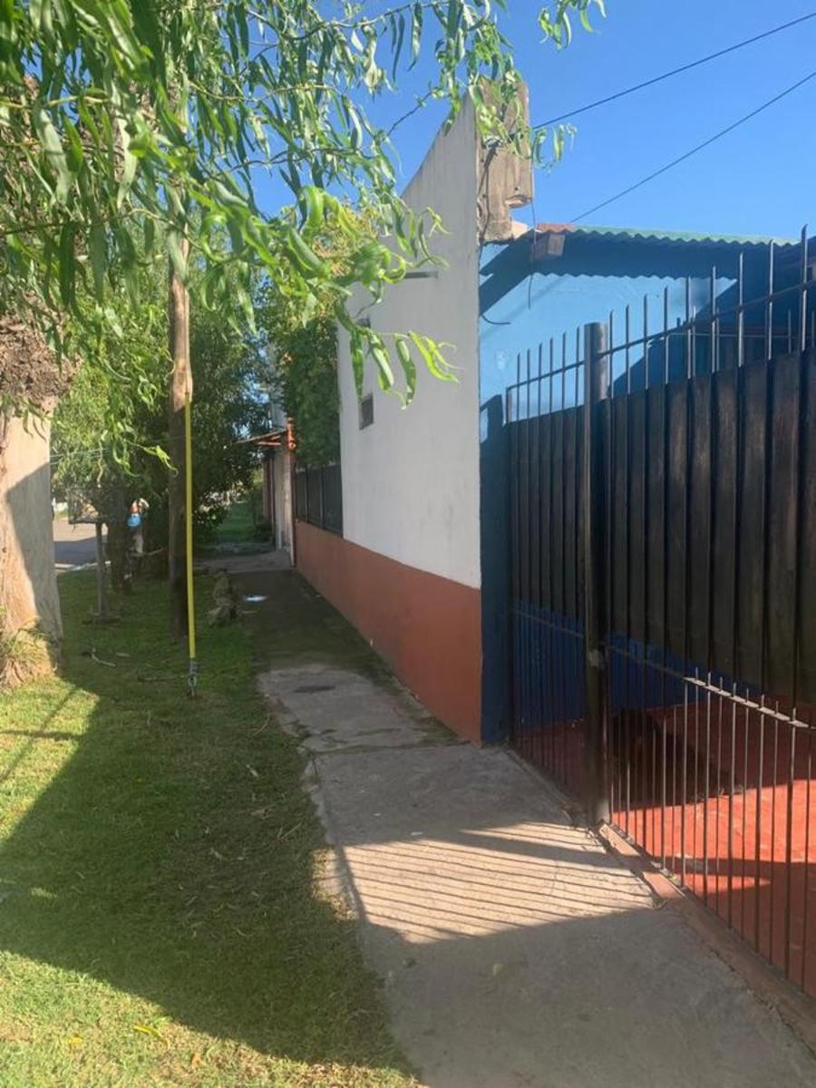 En esquina sobre calle Matheu dos casa a la venta sobre un lote de 197 mts — foto 4