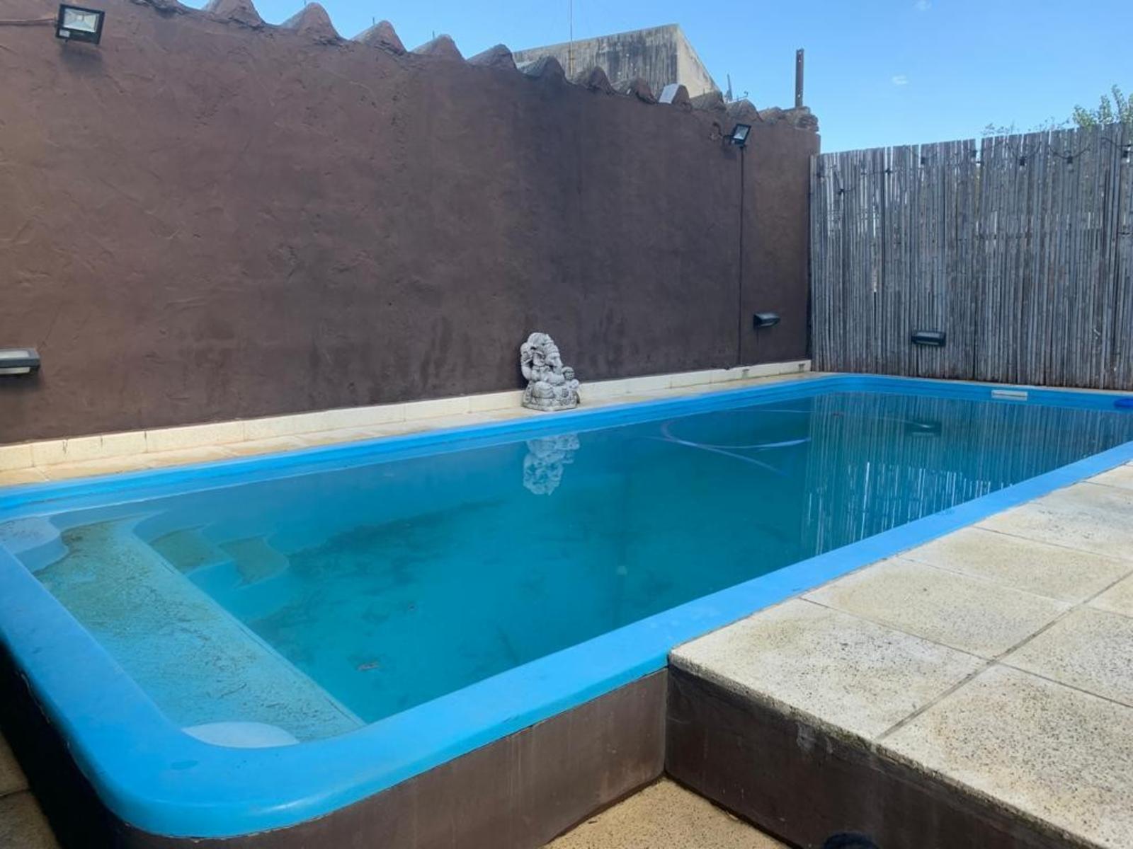 Casa de 4 ambientes en troncos del talar — foto 12