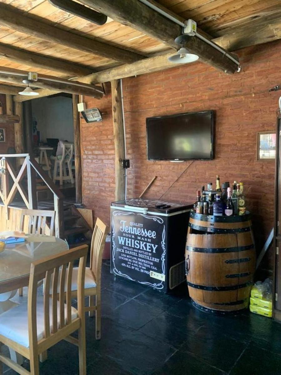 Casa de 4 ambientes en troncos del talar — foto 14