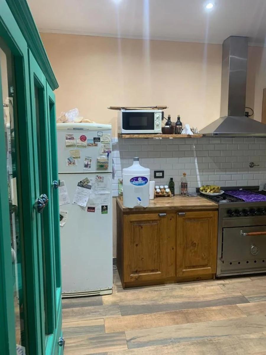 Casa sobre calle besares al 1800 ideal ubicacion a pocas cuadras de la estacion de virreyes — foto 2