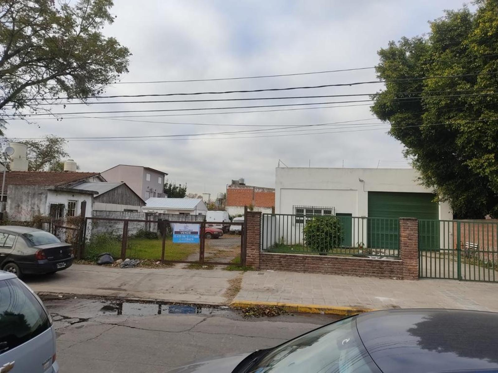 Terreno sobre calle Entre Rios a media cuadra de Avenida Constituyentes (ruta 9)