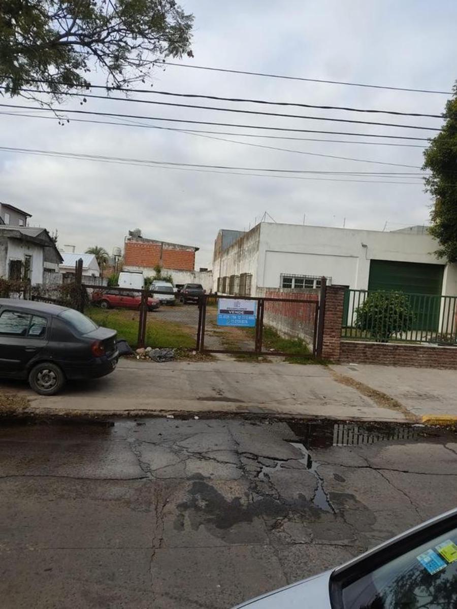 Terreno sobre calle Entre Rios a media cuadra de Avenida Constituyentes (ruta 9) — foto 2