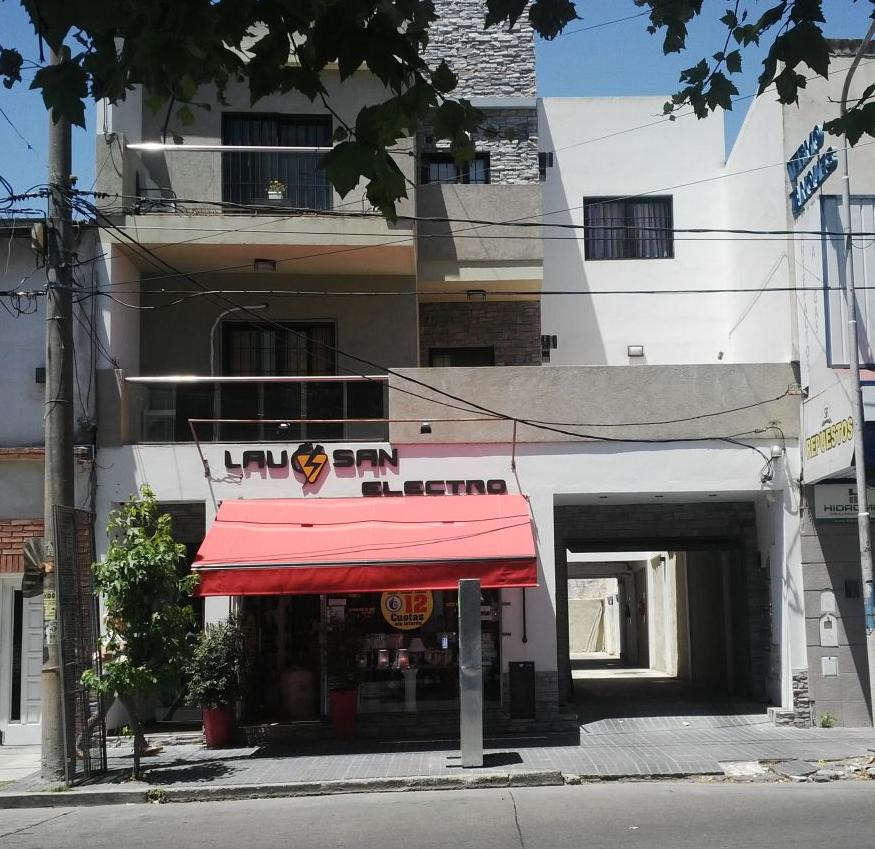 Local Comercial en Venta en Ramos Mejía, ALQUILADO ACTUALMENTE, con Cochera — foto 3