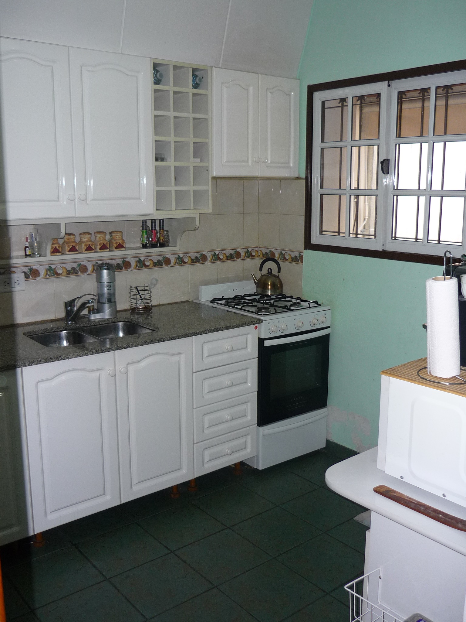 EXCELENTE Y BUEN ESTADO -CASA EN DUPLEX -SIN EXPENSAS -A 3 C/AS DE A.JB.JUSTO — foto 5