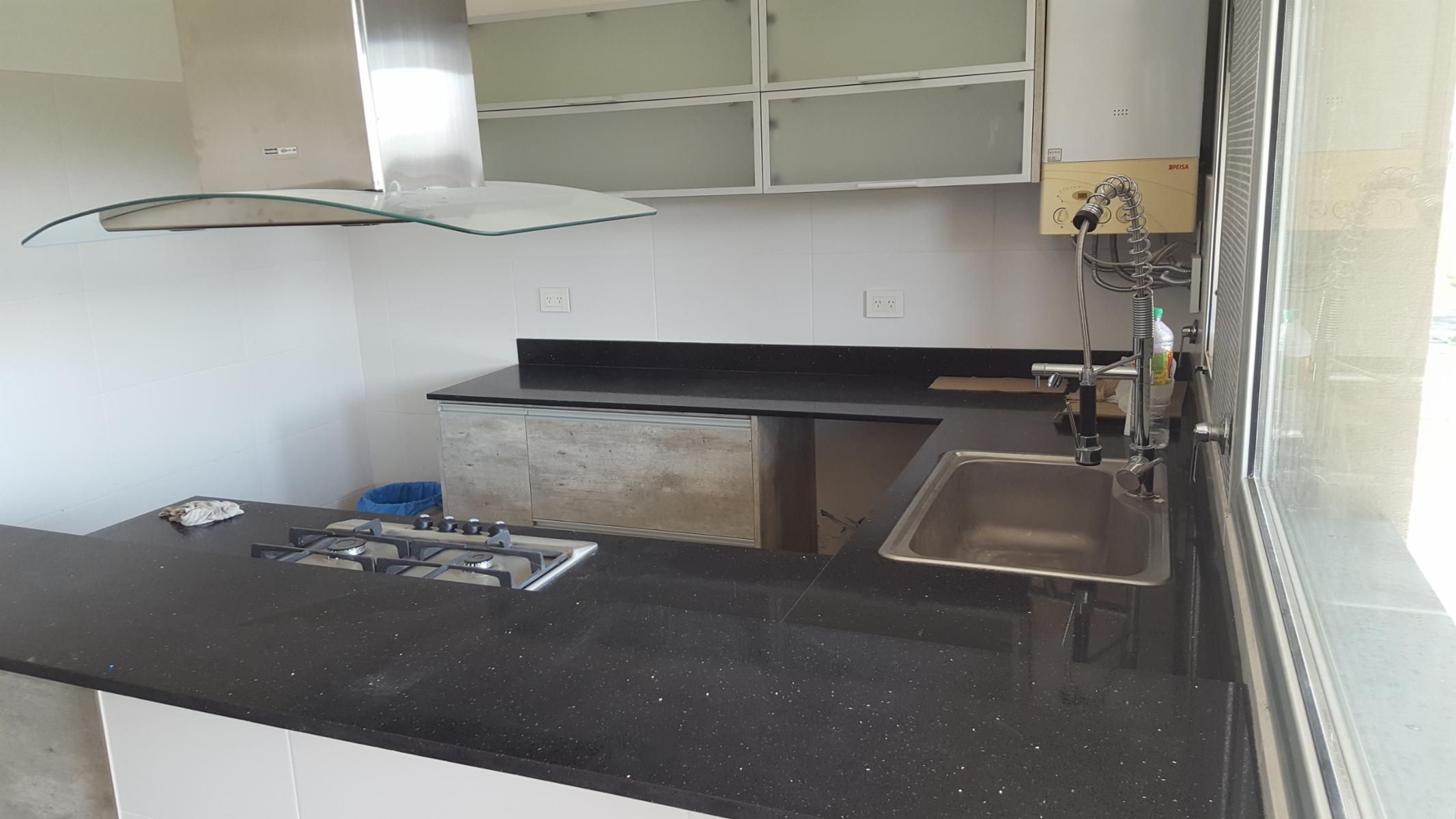 Excepcional propiedad con 4 dormitorios en Brisas de Adrogué — foto 6