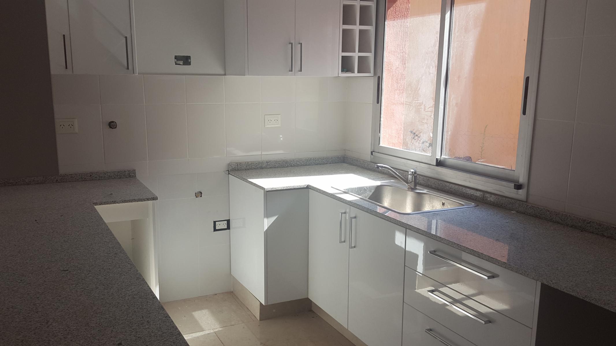Casa a ESTRENAR en Brisas de Adrogué. B° Privado. — foto 9