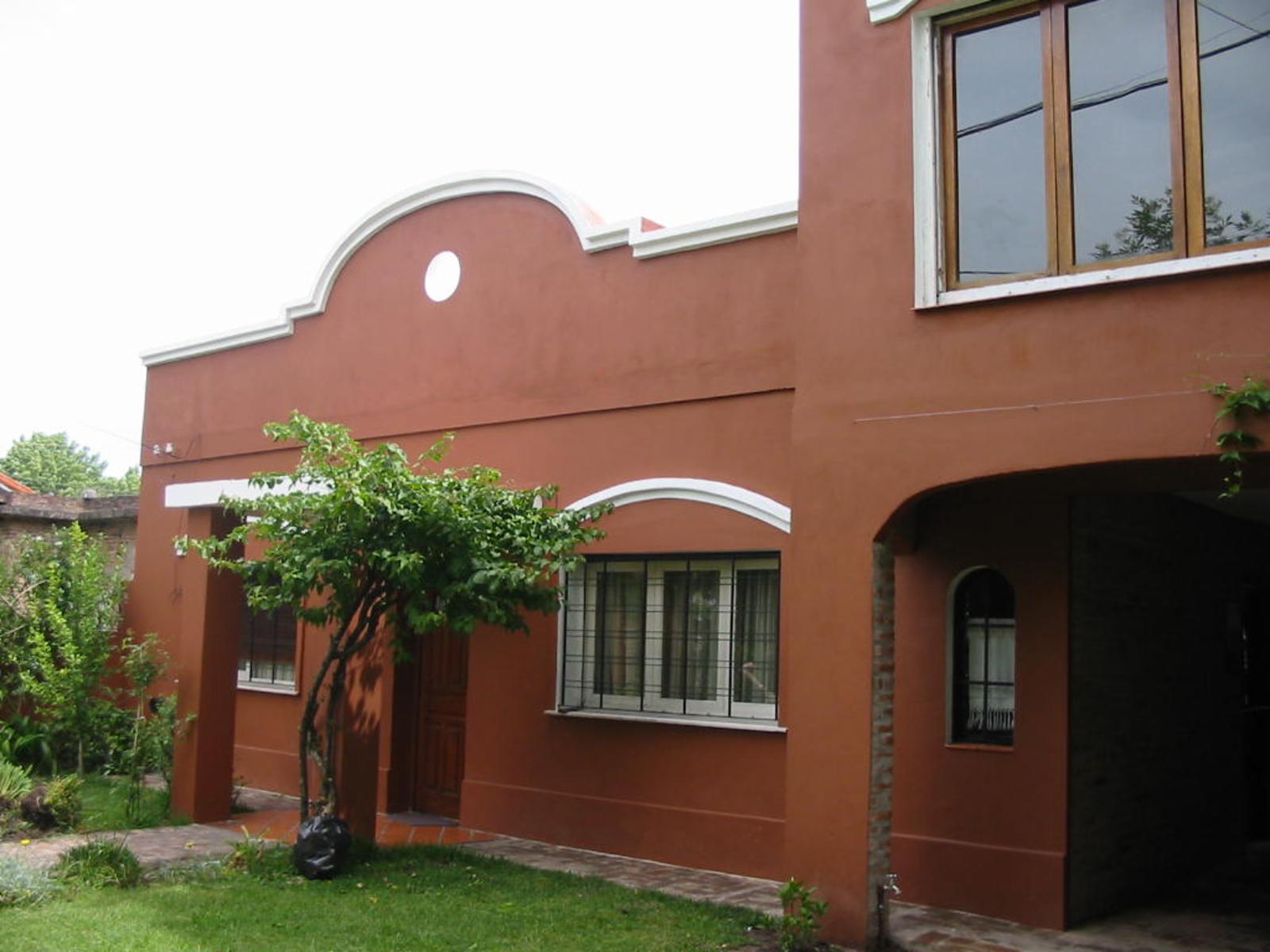 Impecable casa en Adrogué