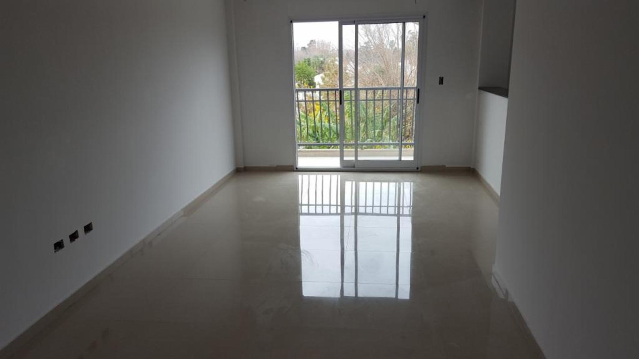 Departamento en Pozo en Adrogué