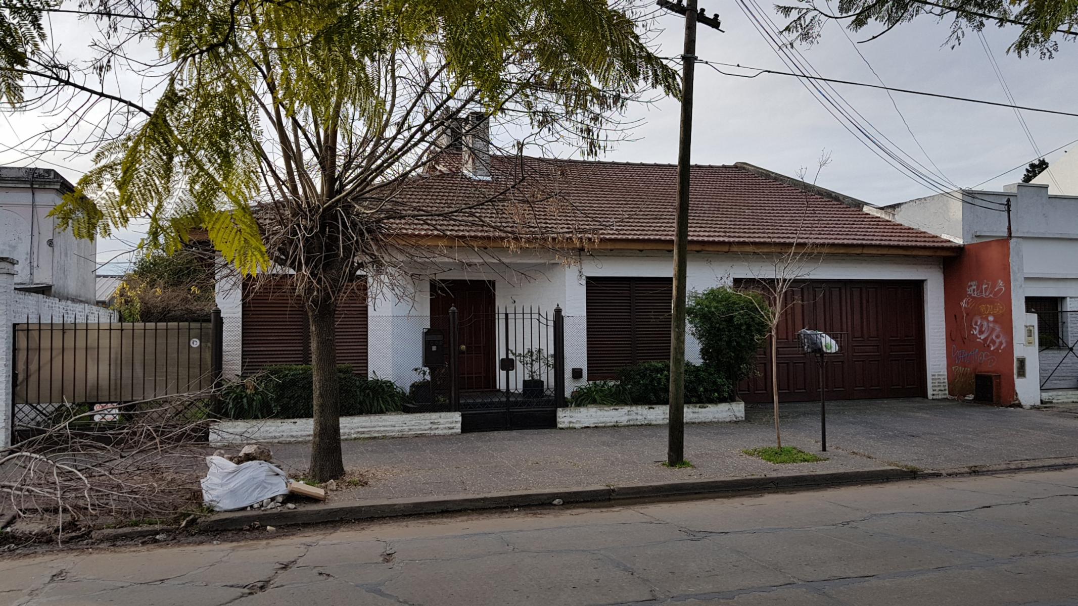 Casa de 3 dormitorios con pileta.
