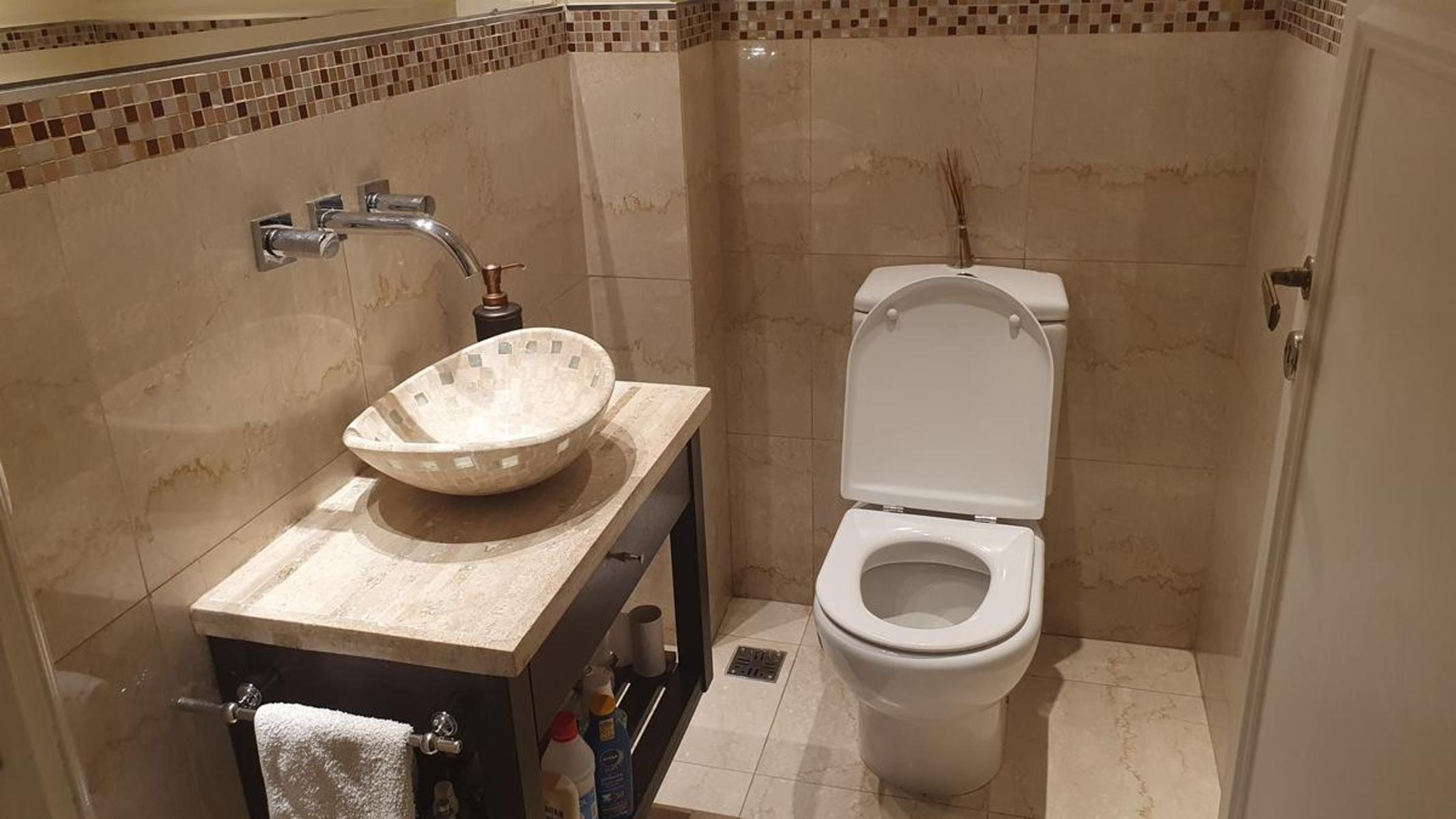 Casa - Adrogue sobre Avenida Espora — foto 8
