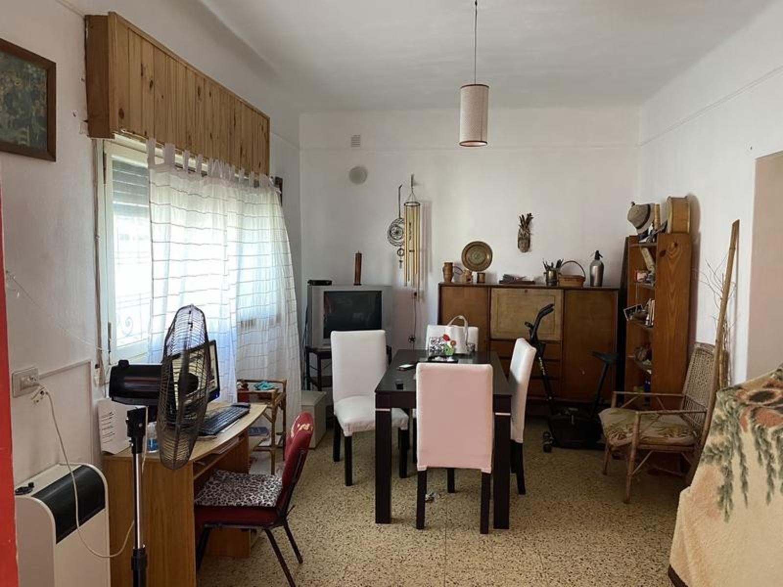 Casa - Adrogué sobre Molina al 500