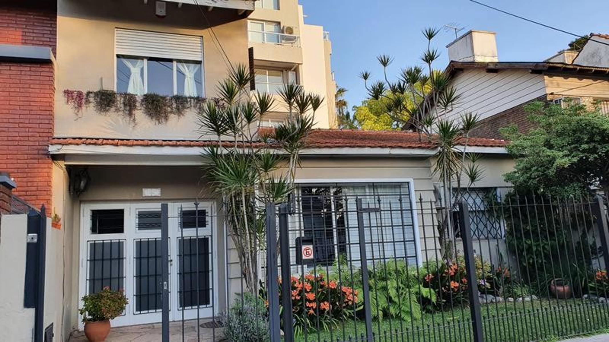 Casa - Adrogué sobre Canale — foto 3
