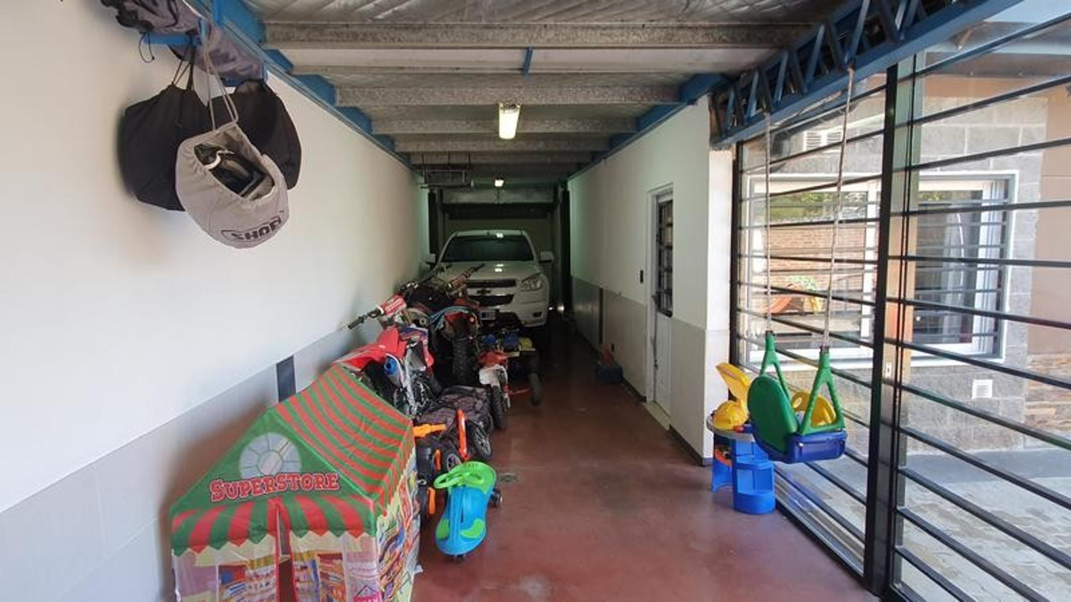Casa - Adrogué sobre Lacamera — foto 13