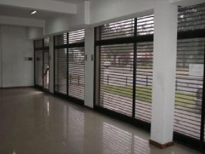 Local a la calle en VENTA