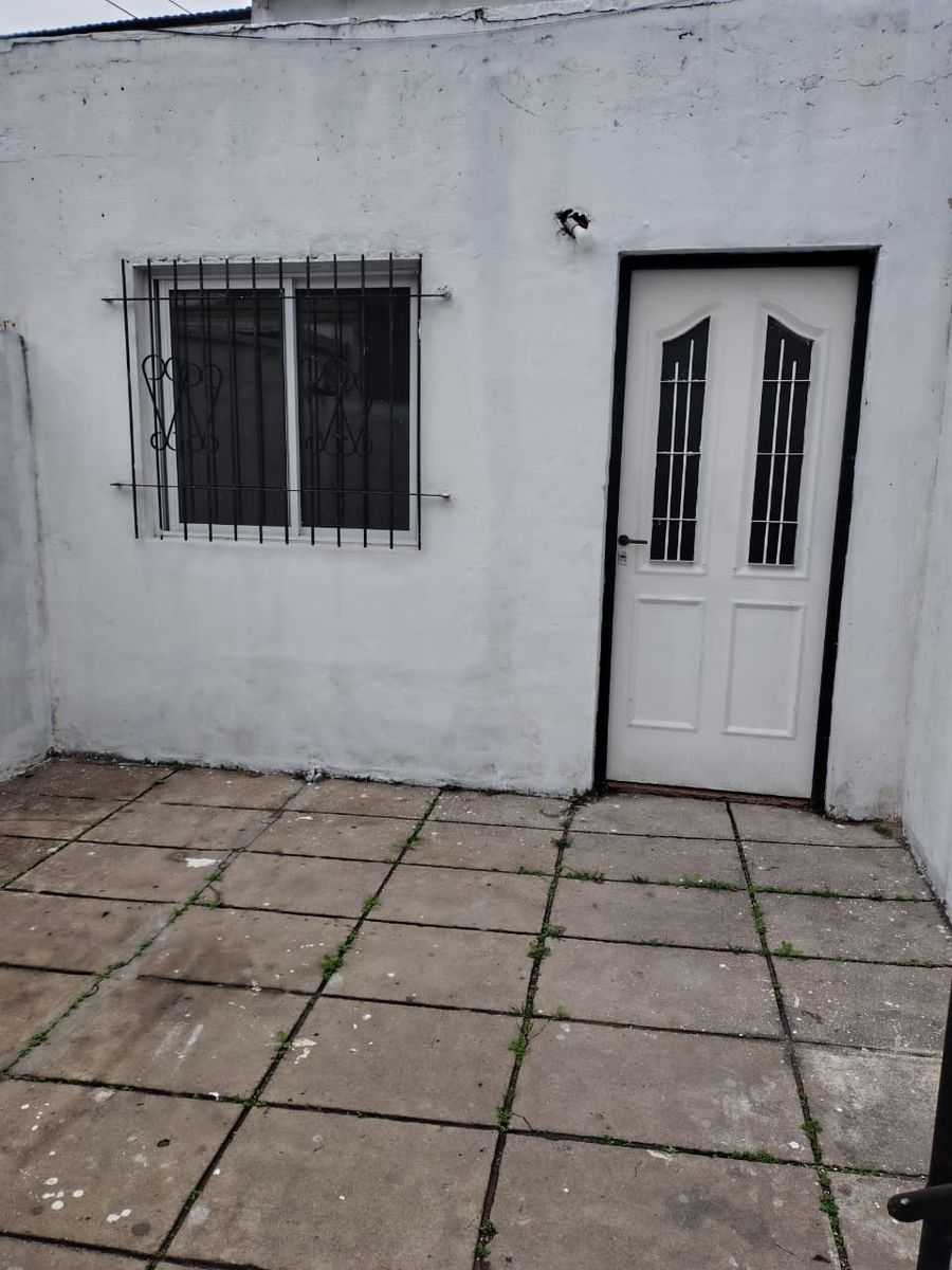 Departamento en alquiler en Villa Tesei a 5 cuadras de Av. Vergara - 2