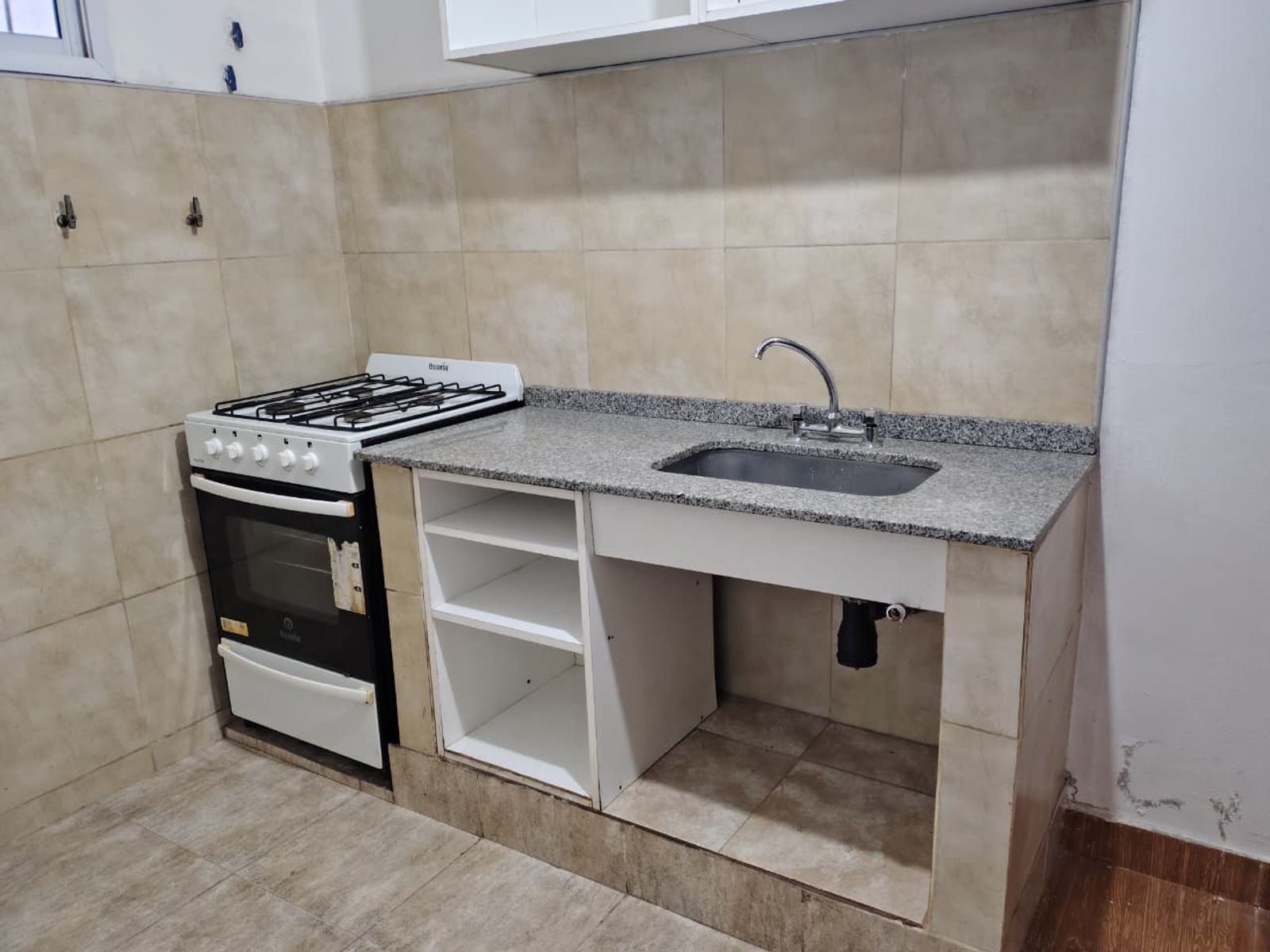 Departamento en alquiler en Villa Tesei a 5 cuadras de Av. Vergara - 6