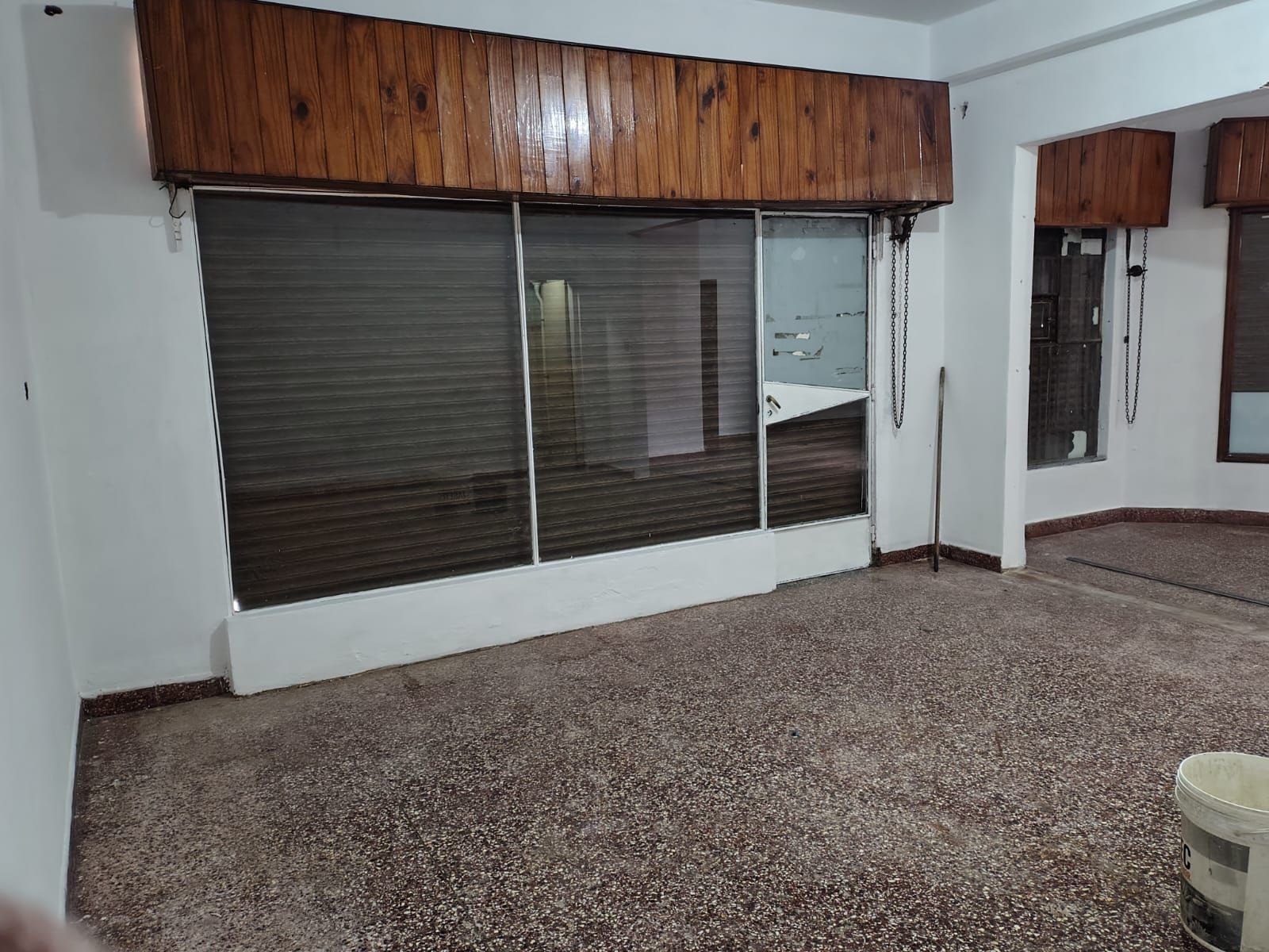 Local en alquiler calle Félix Frías esquina Gibraltar Villa Tesei - 5