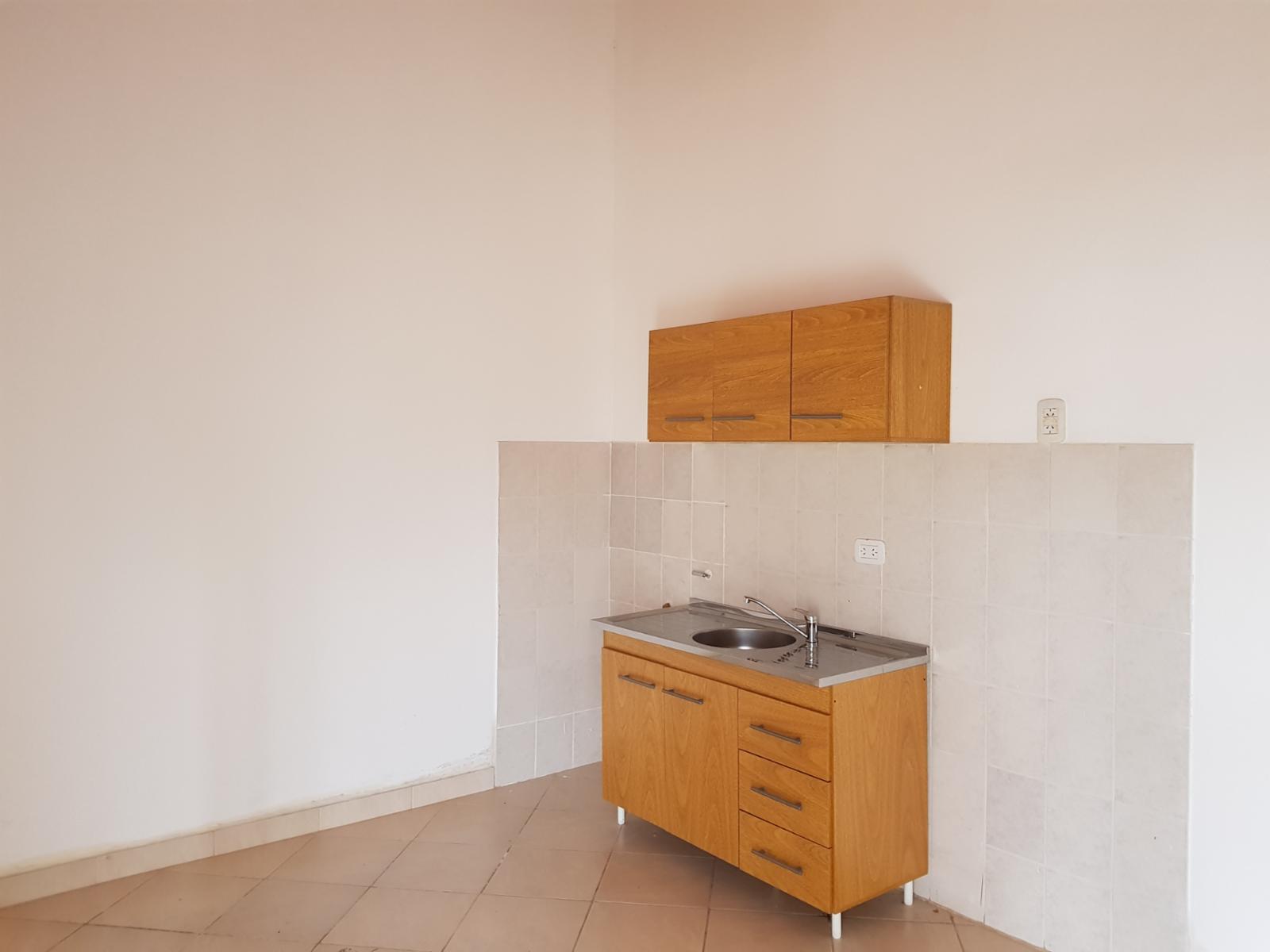 Casa Habitación sobre calle Paso de los Andes. SAN JOSE. — foto 3