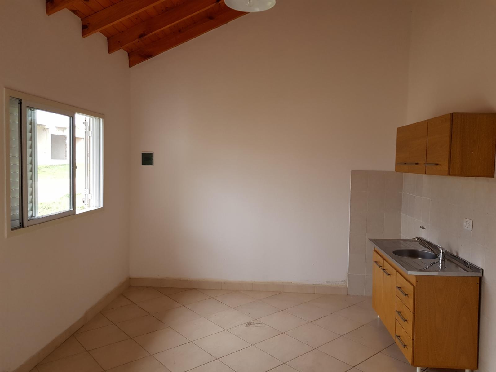 Casa Habitación sobre calle Paso de los Andes. SAN JOSE. — foto 4