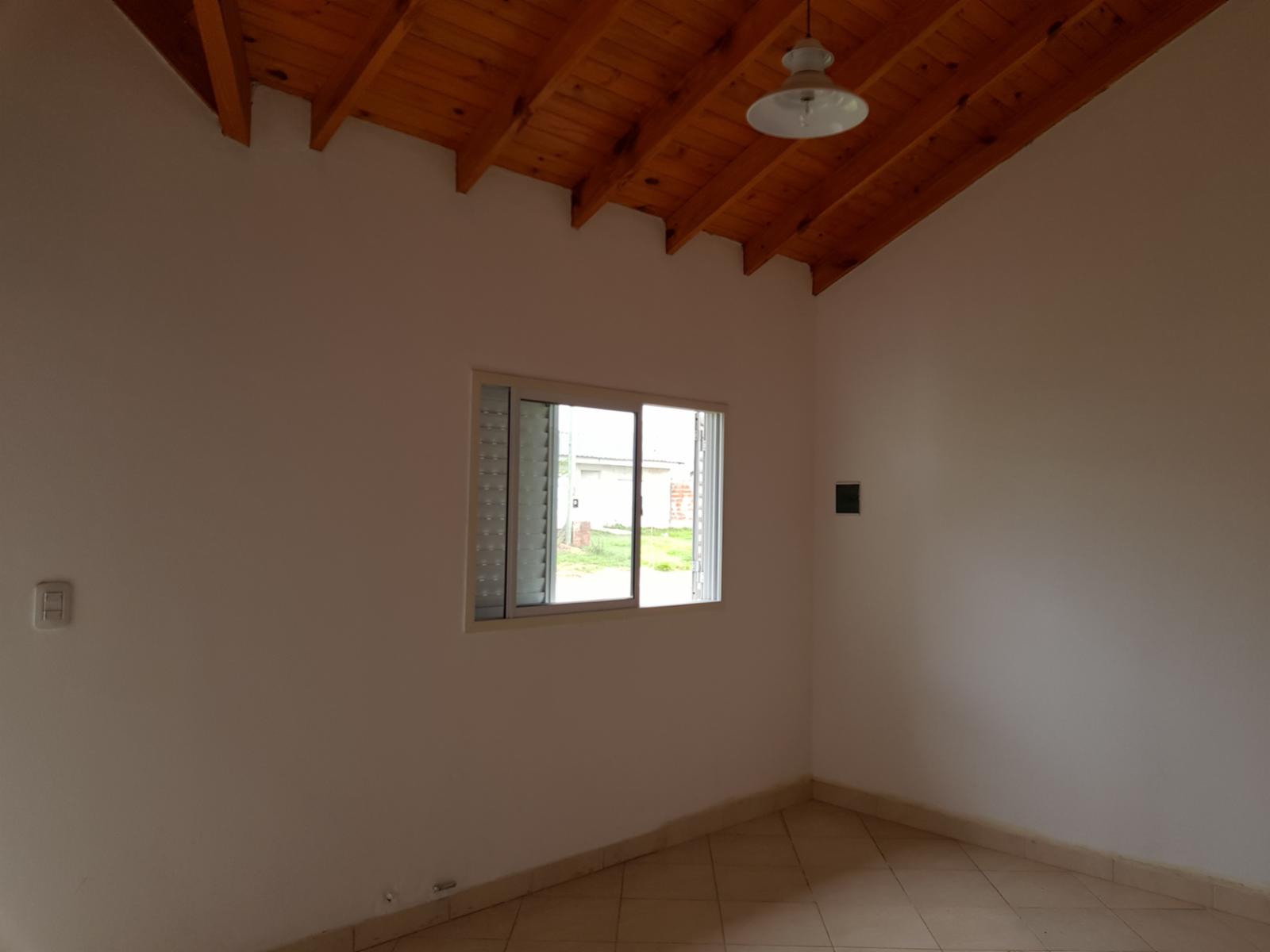 Casa Habitación sobre calle Paso de los Andes. SAN JOSE. — foto 6