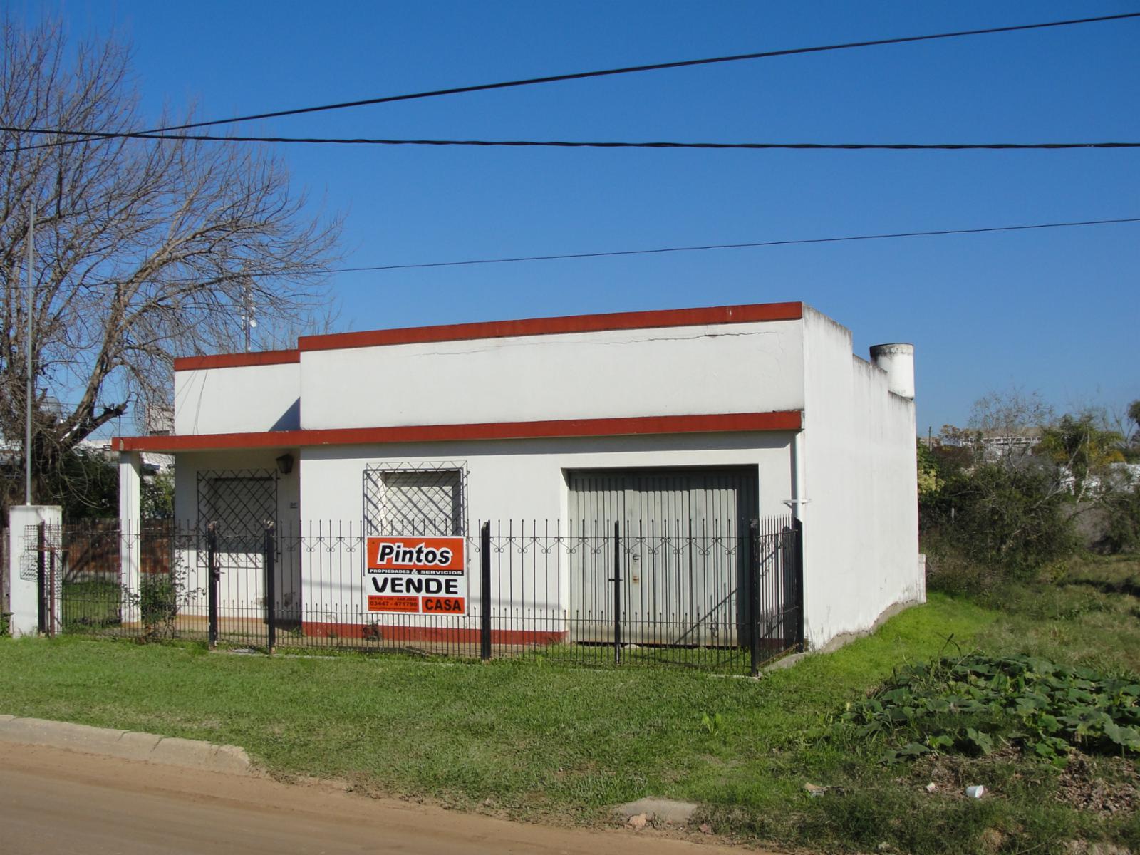 Casa Habitación sobre calle Paso de los Andes. SAN JOSE. — foto 3