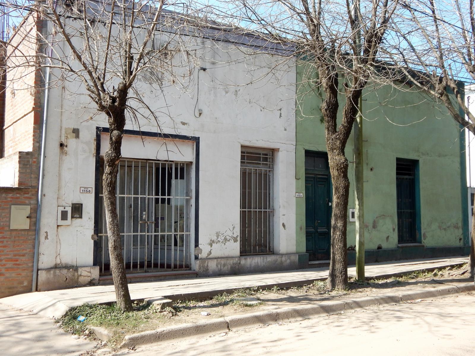 Casona antigua con Local comercial sobre Mitre. SAN JOSE.