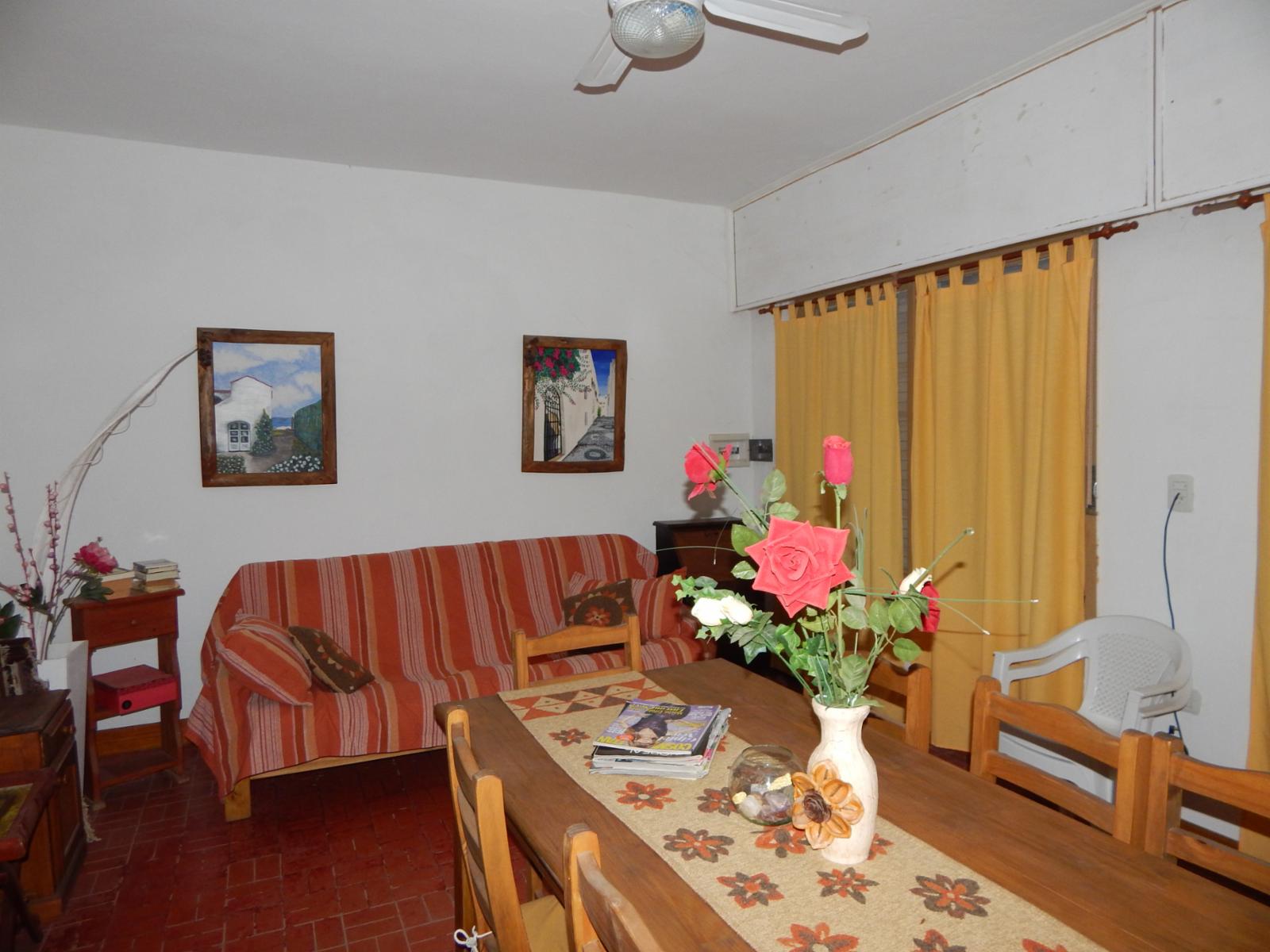 Casa Habitación sobre Av. Cettour. SAN JOSE. — foto 3