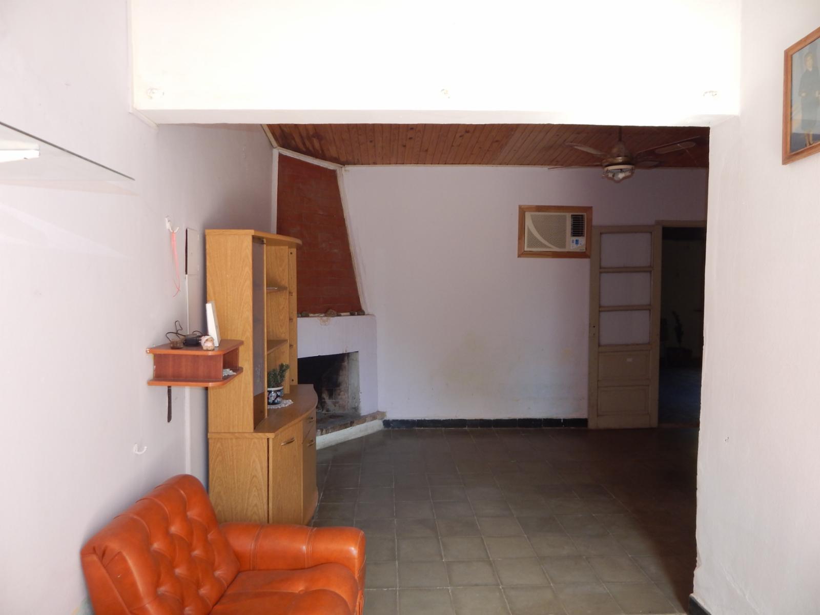 Casa y local comercial sobre calle Paso de los Andes. SAN JOSE. — foto 3