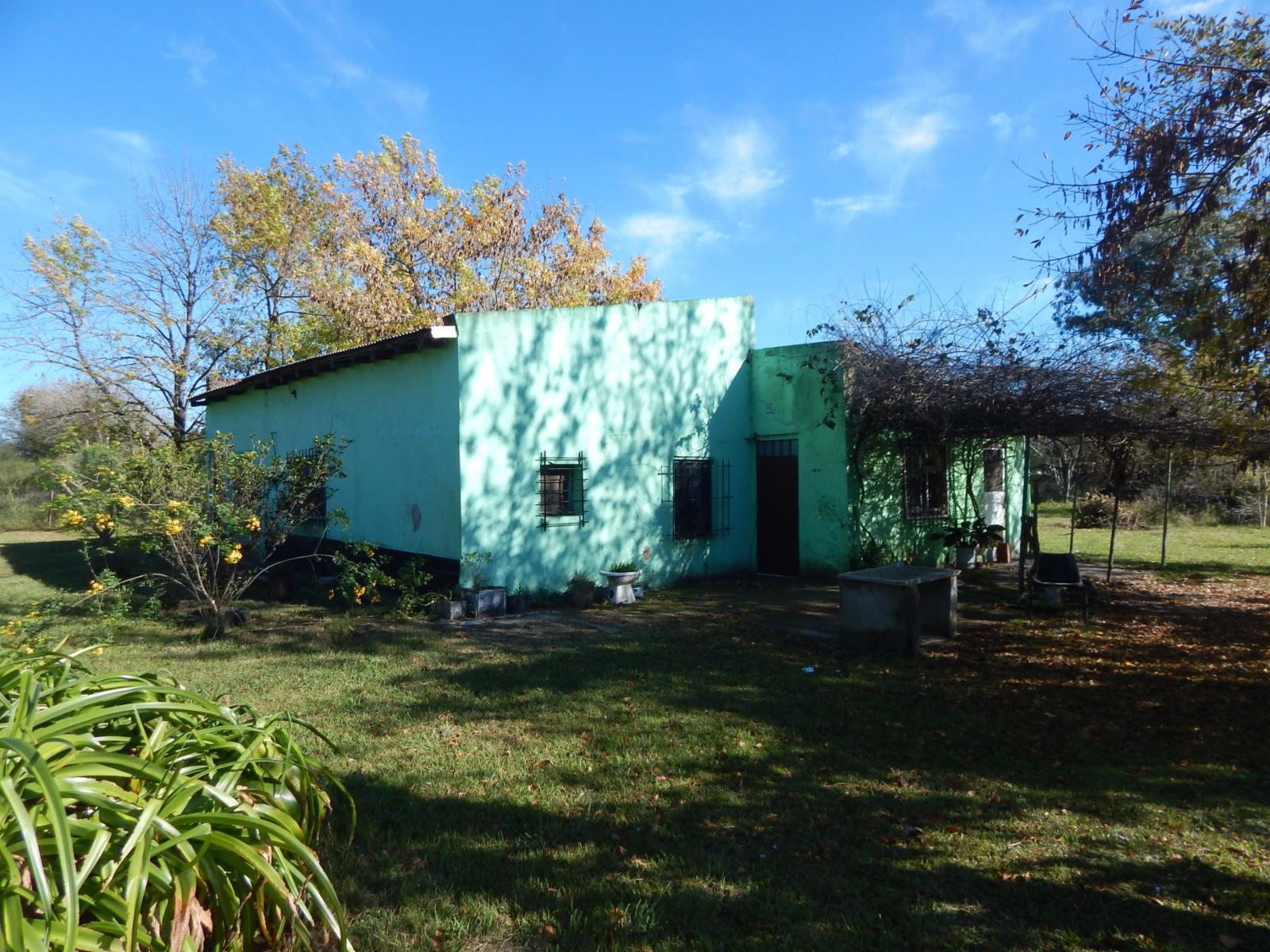 Tres Casas de campo, con amplio lote. EJIDO SAN JOSE.