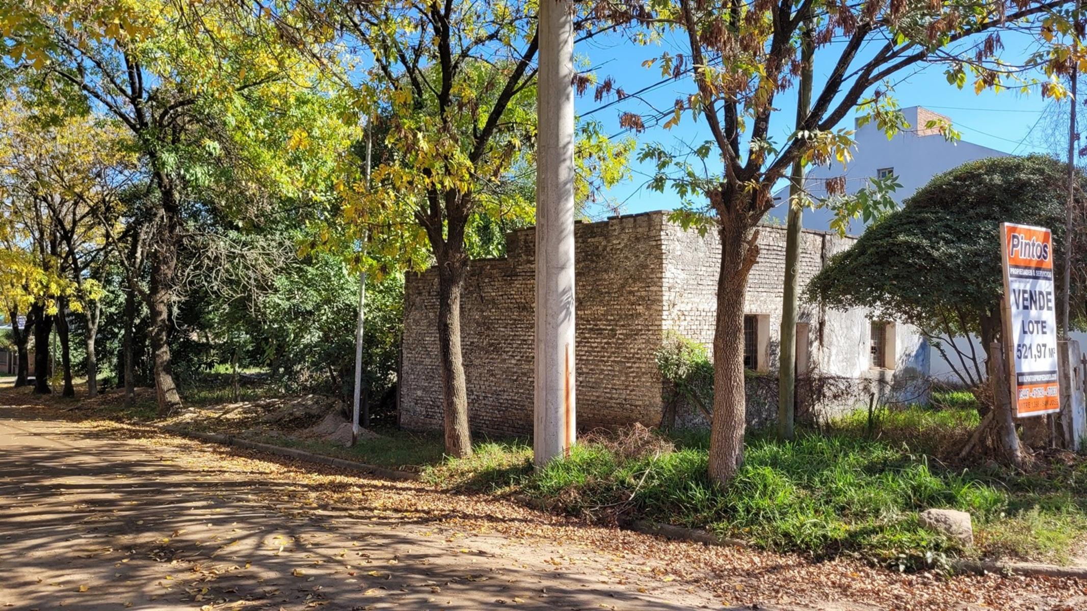 Lote con casa a reciclar sobre calle Urquiza. SAN JOSE. — foto 4