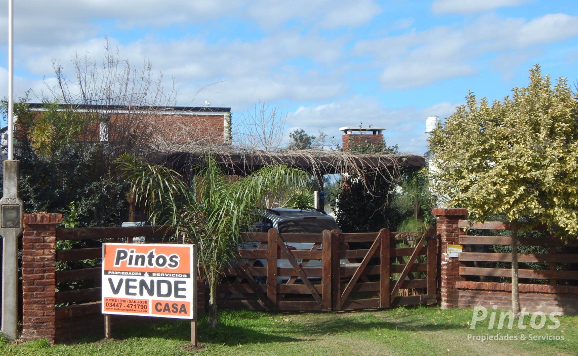 Casa sobre calle Alberdi. SAN JOSE. — foto 2