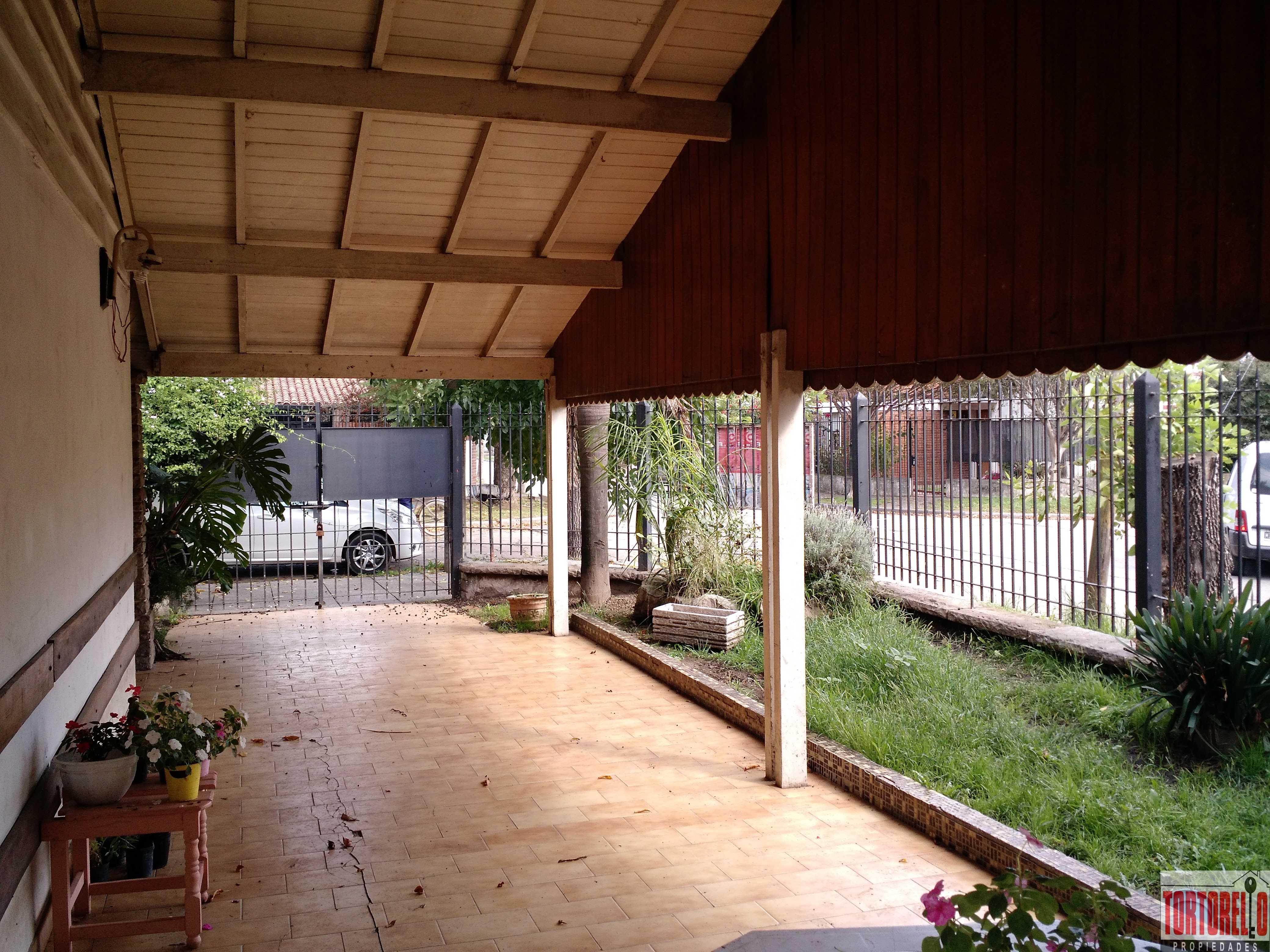 Chalet en venta en esquina, 4 ambientes, Ituzaingo Norte, cercana a la estacion de San Antonio de Padua. — foto 11