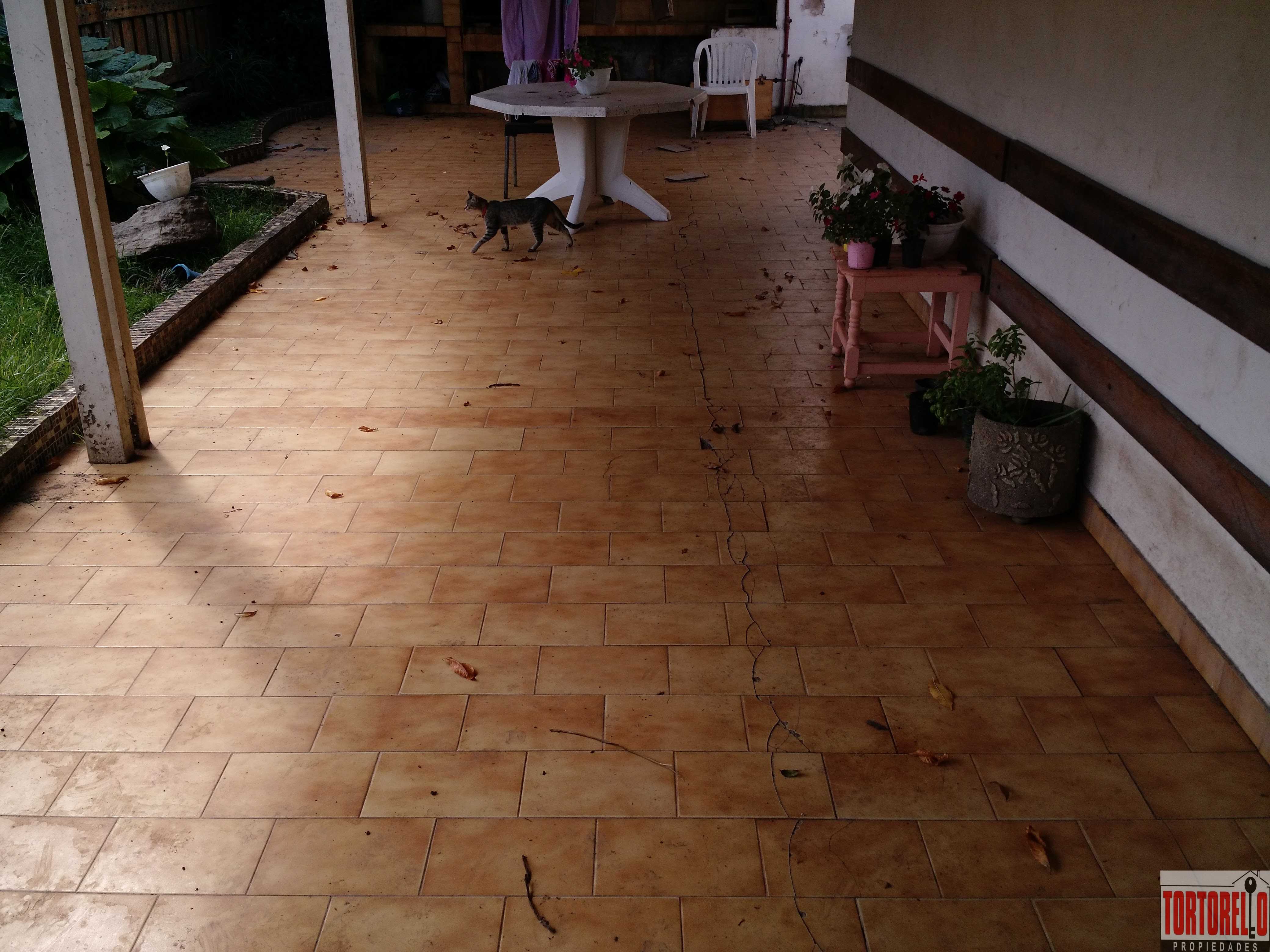 Chalet en venta en esquina, 4 ambientes, Ituzaingo Norte, cercana a la estacion de San Antonio de Padua. — foto 12