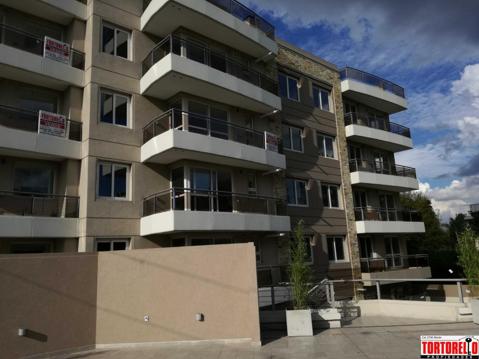 Edificio de categoría, Bv. Evita esquina Bernardino Rivadavia, Moreno, exclusivas unidades en alquiler de 2 ambientes, Primer piso. - 5