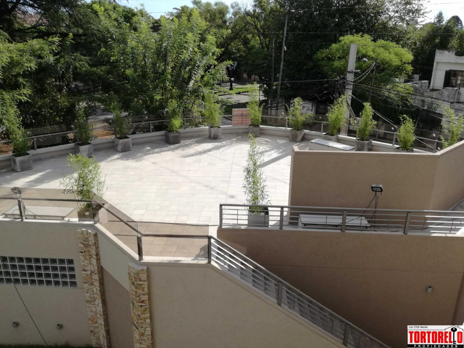 Edificio de categoría, Bv. Evita esquina Bernardino Rivadavia, Moreno, exclusivas unidades en alquiler de 2 ambientes, Primer piso. - 12