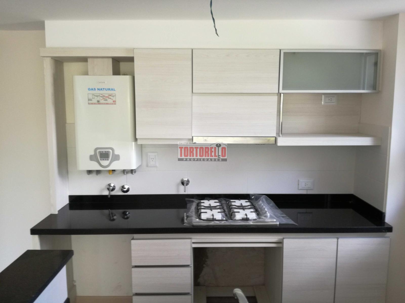 Edificio de categoría, Bv. Evita esquina Bernardino Rivadavia, Moreno, exclusivas unidades en alquiler de 2 ambientes, Primer piso. - 20