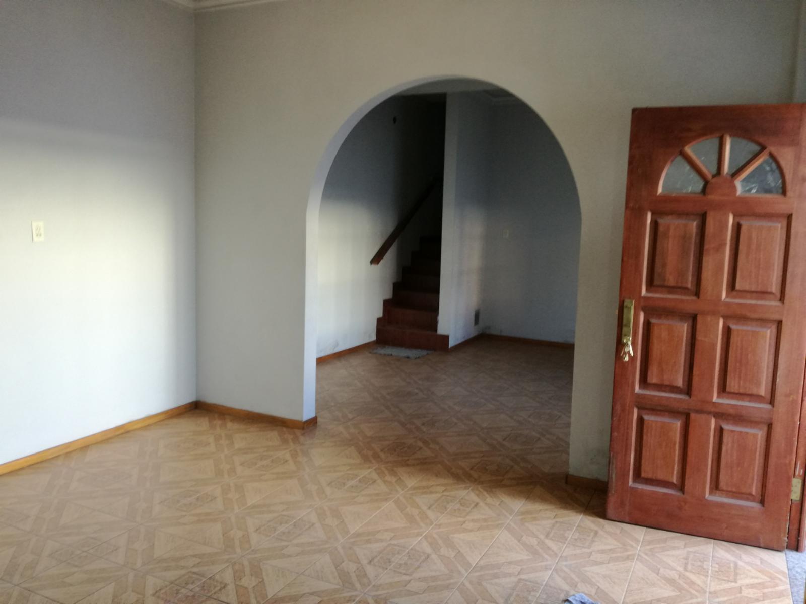 Casa en 2 plantas, ph al fondo con entrada propia independiente - Lisandro de la Torre 3400, 3 ambientes, 2 baños, cochera. A estrenar! — foto 2