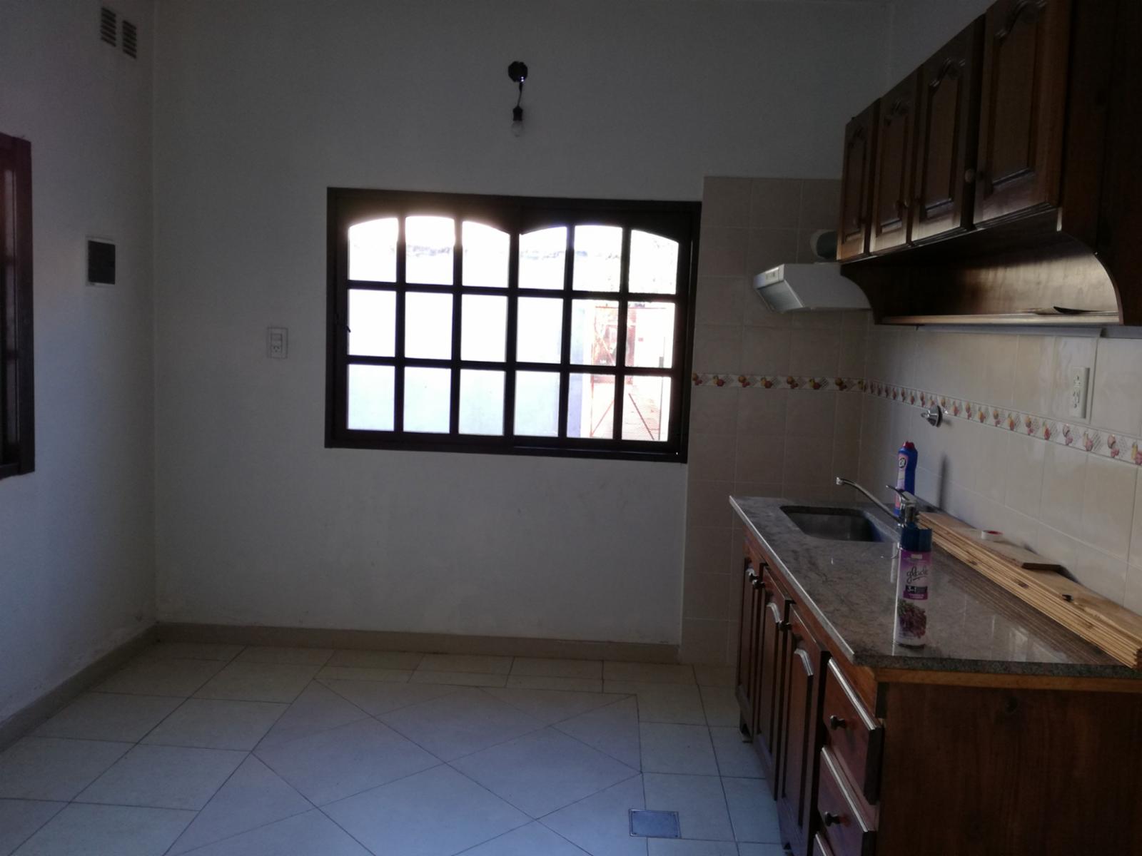 Casa en 2 plantas, ph al fondo con entrada propia independiente - Lisandro de la Torre 3400, 3 ambientes, 2 baños, cochera. A estrenar! — foto 6