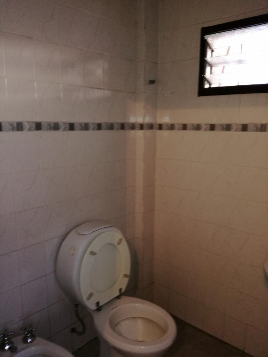 Casa en 2 plantas, ph al fondo con entrada propia independiente - Lisandro de la Torre 3400, 3 ambientes, 2 baños, cochera. A estrenar! — foto 9