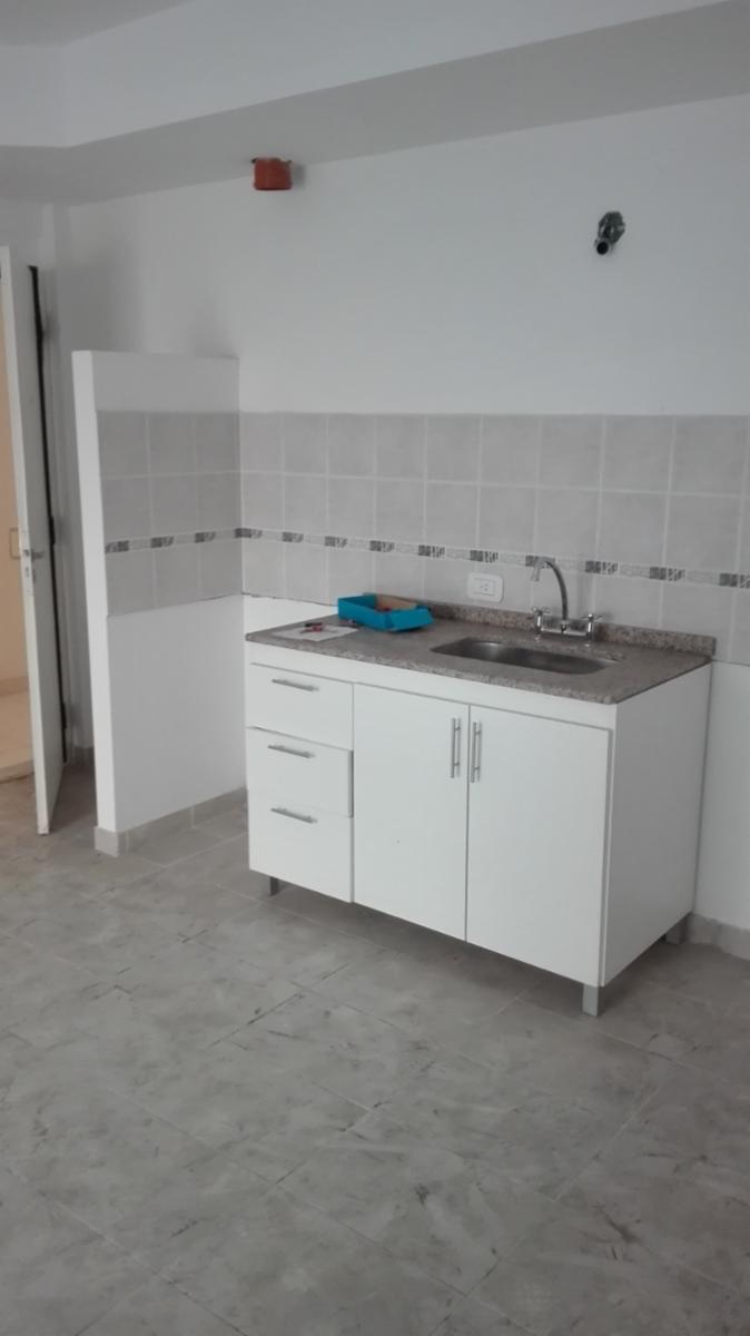 Departamento 2 ambientes a estrenar - Moron Sur cercano a Av. Hipolito Irigoyen. — foto 6
