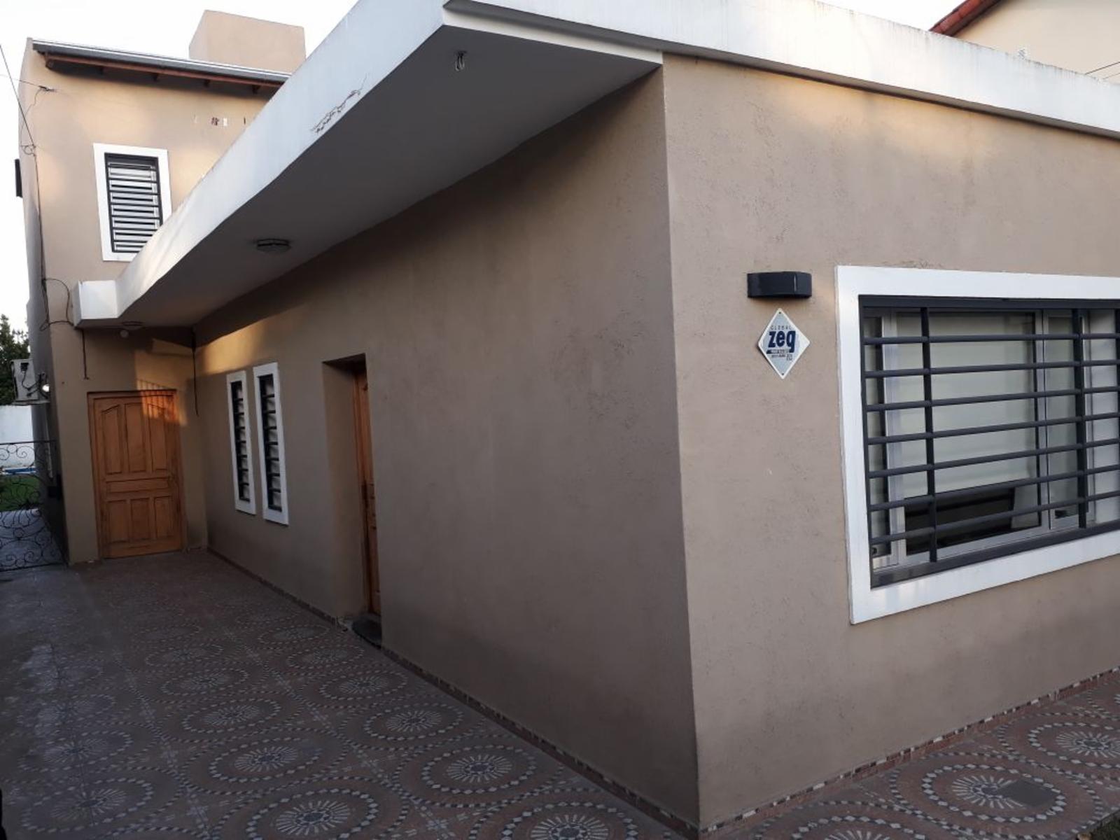 Hermosa Casa en Venta en Ituzaingó lado norte. — foto 13