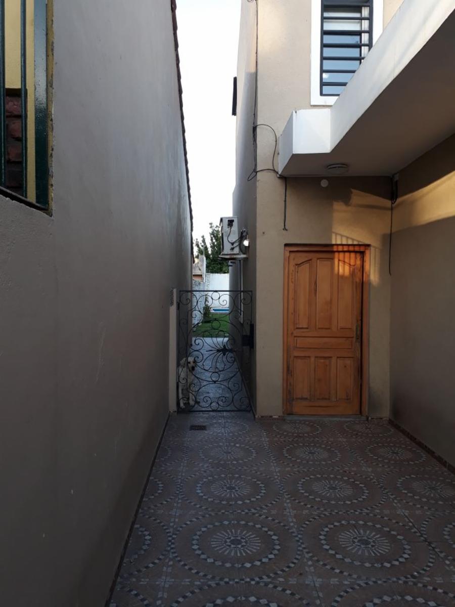 Hermosa Casa en Venta en Ituzaingó lado norte. — foto 15